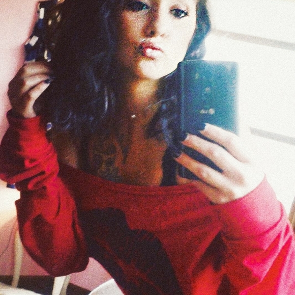 Meet your Posher, Danielle - Picture 4 of 12